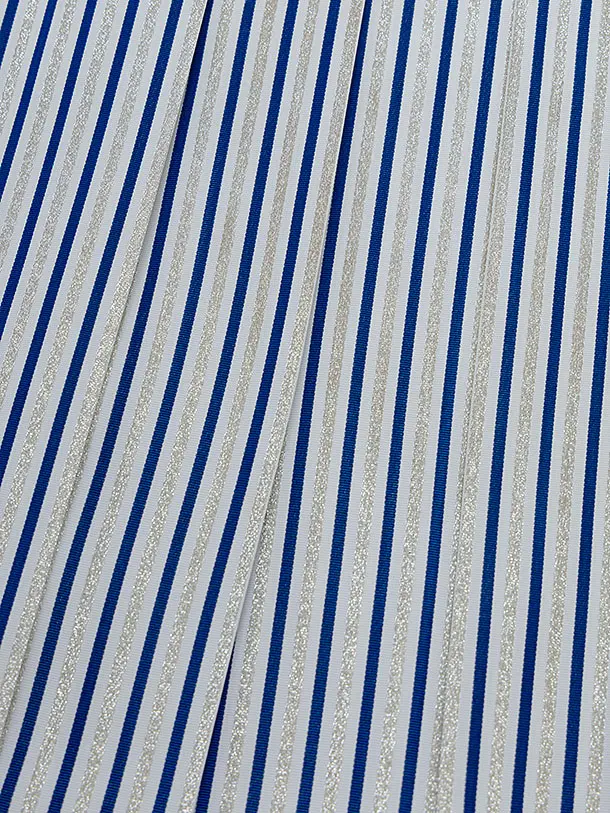 卒業式成人式袴レンタル 0272 紺 武田菱金紋／青白銀縞袴