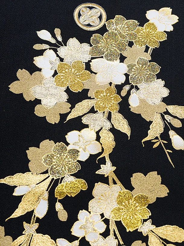 卒業式成人式袴レンタル 0274 黒 金彩吉野桜／黒金縞袴