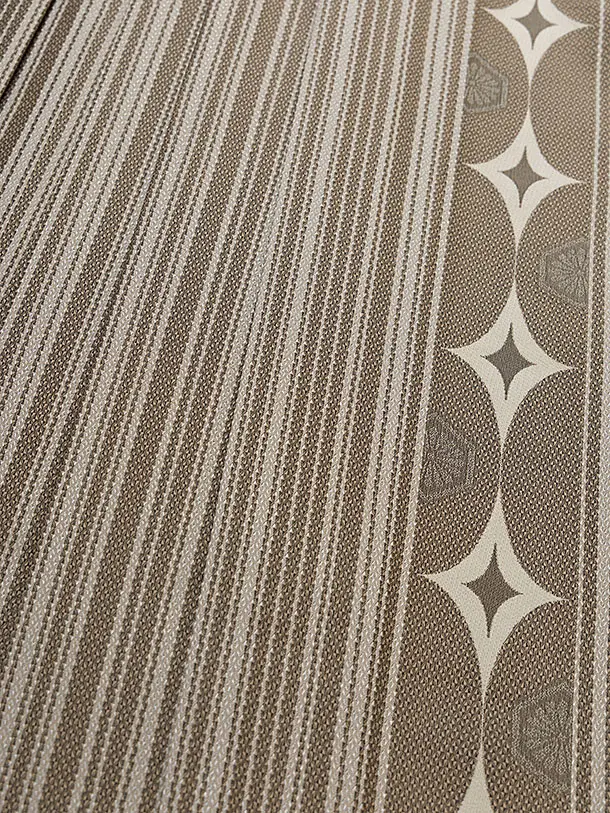 卒業式成人式袴レンタル 0278 アイボリー 家紋柄／ブラウンストライプ袴