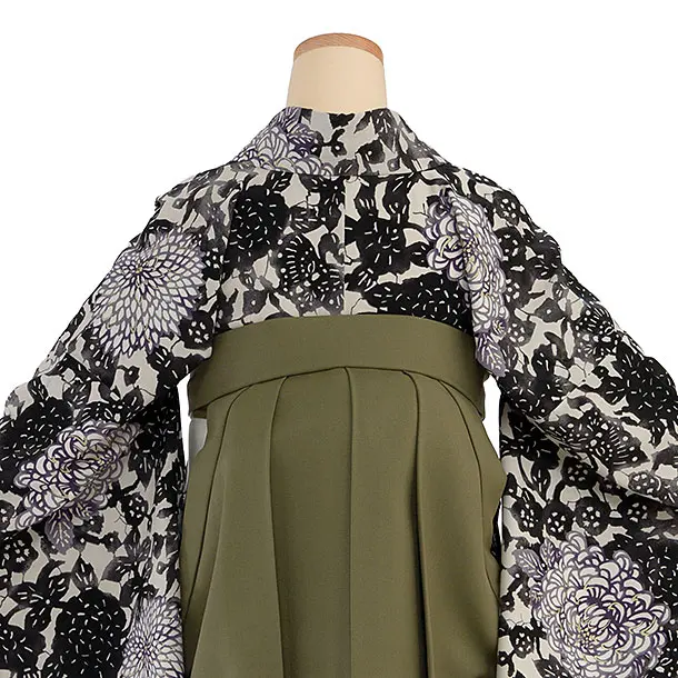 卒業式女性袴 1185 紅一点／グレージュ 菊尽くし／カーキ 乱菊刺繍袴