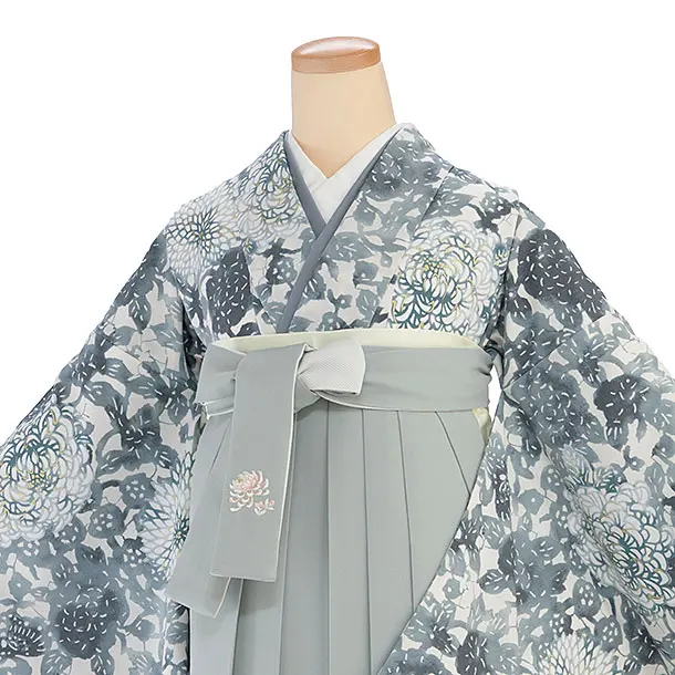 卒業式女性袴 1193 紅一点／オフホワイト 菊尽くし／ブルーグレー 乱菊刺繍袴