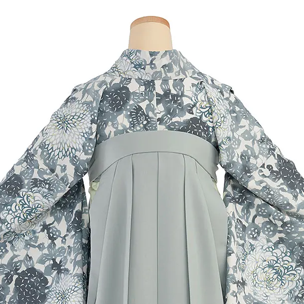 卒業式女性袴 1193 紅一点／オフホワイト 菊尽くし／ブルーグレー 乱菊刺繍袴