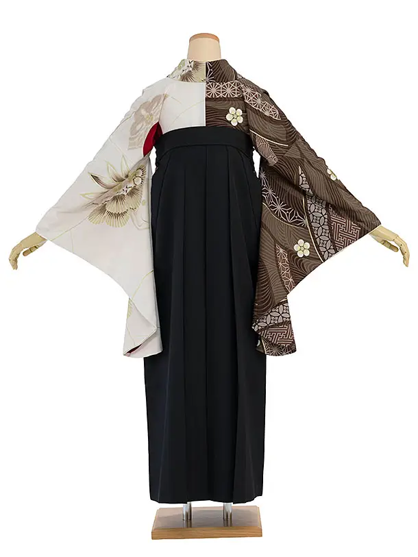 卒業袴1226 JAPAN STYLE／白×茶片身替わり 梅丸紋／黒梅丸紋刺繍袴