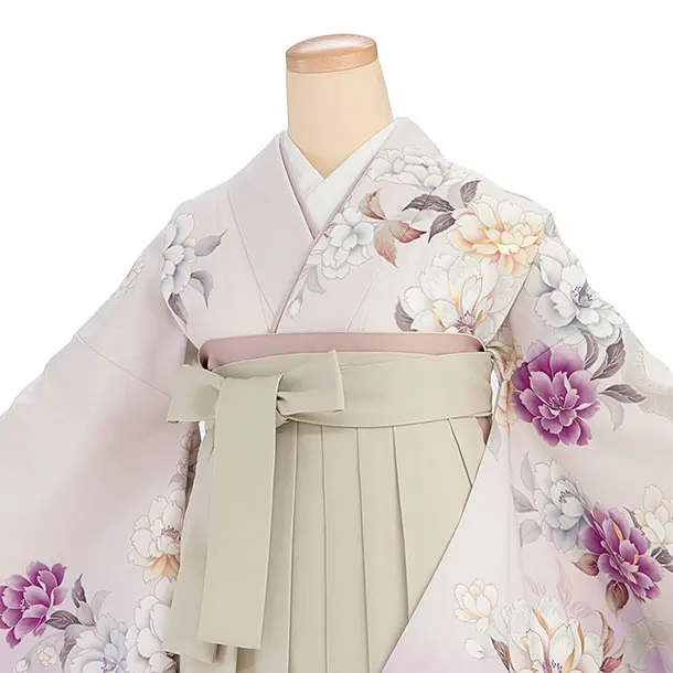 卒業式女性袴 1269 薄桜色 牡丹／ベージュ袴