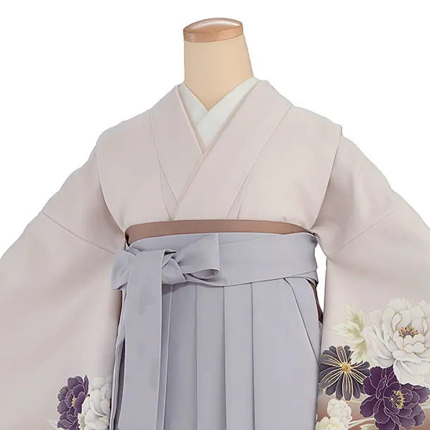 先生,教員向け袴レンタル 1311 ピンクベージュ 牡丹菊／淡ブルーグレー袴