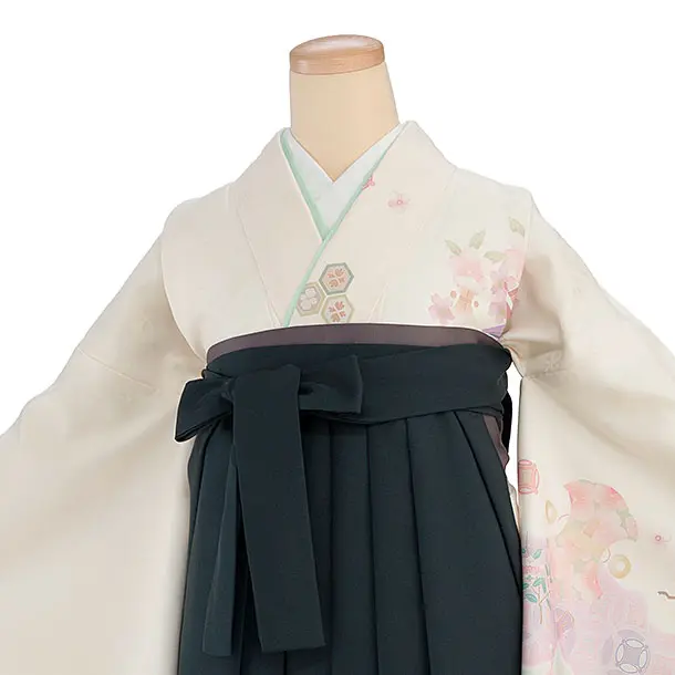 先生,教員向け袴レンタル 1332 クリーム 華七宝／深緑袴