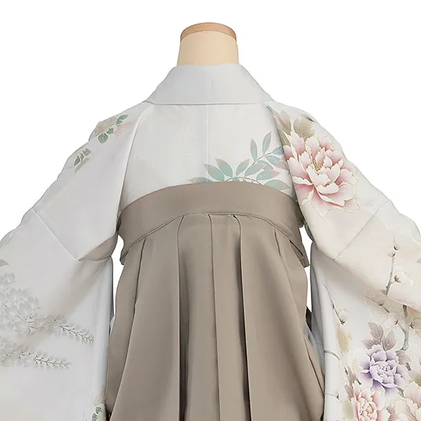 先生,教員向け袴レンタル 1375 淡グレー 梅牡丹鹿の子／ベージュ 桜刺繍袴