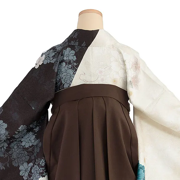 卒業式女性袴レンタル 1461 黒×ベージュ 片身替わり／茶色 花七宝袴