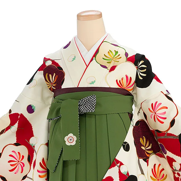 卒業式女性袴 E096 オフホワイト 梅／オリーブグリーン橘刺繍袴