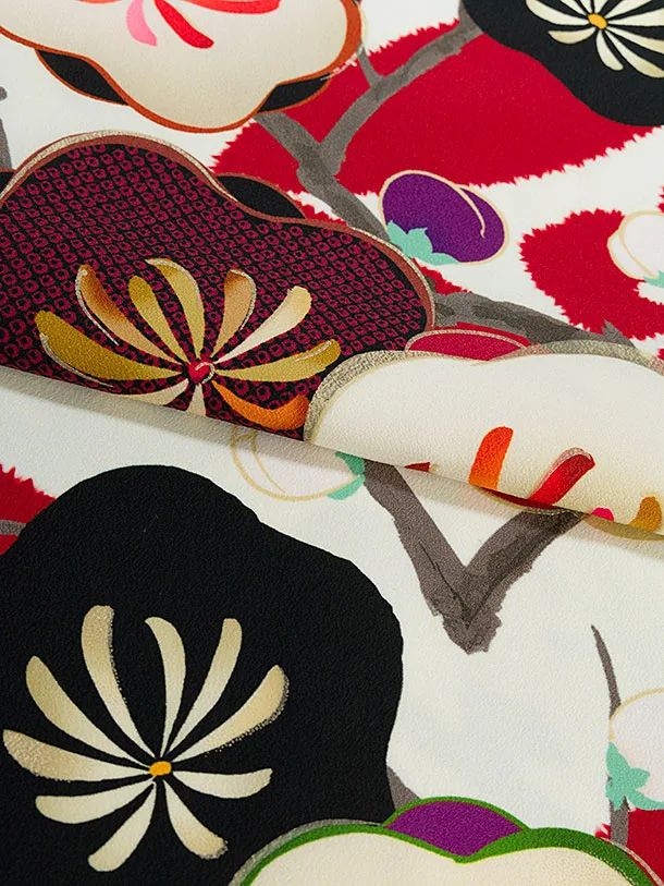 卒業式女性袴 E096 オフホワイト 梅／オリーブグリーン橘刺繍袴