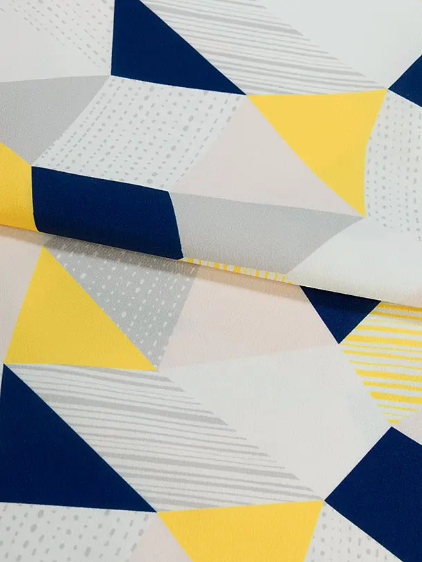 七五三レンタル(2歳3歳男児被布)0740 白 兜刺繍×黄紺白グレー 幾何学模様