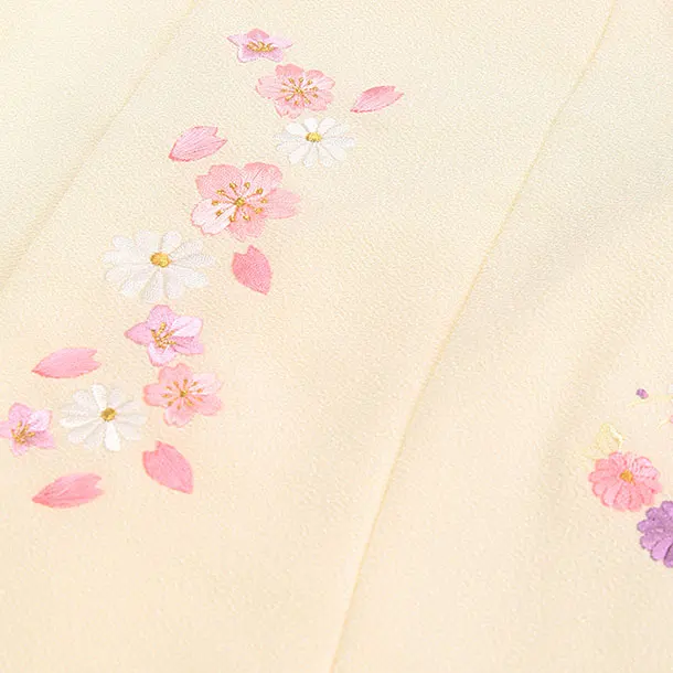 七五三レンタル(3歳女児被布) 0211 クリーム×薄グレー 桜菊梅