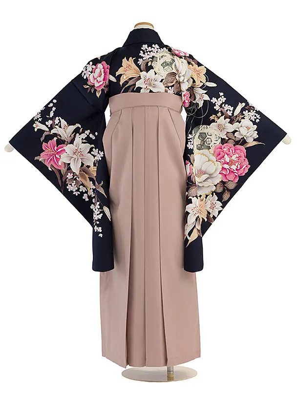 小学生卒業式かんたん袴（女の子）A090 濃紺 牡丹ゆり／ピンクベージュ袴