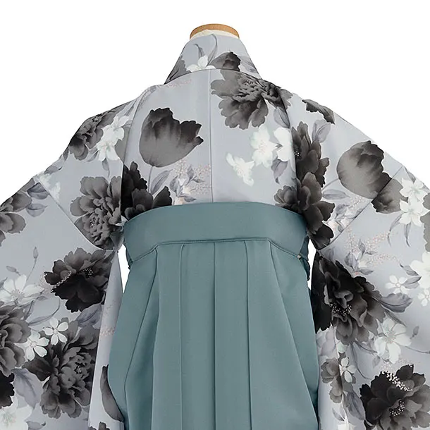 小学生卒業式かんたん袴（女の子）A099 淡グレー 牡丹／藍鼠色袴