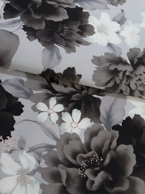 小学生卒業式かんたん袴（女の子）A099 淡グレー 牡丹／藍鼠色袴