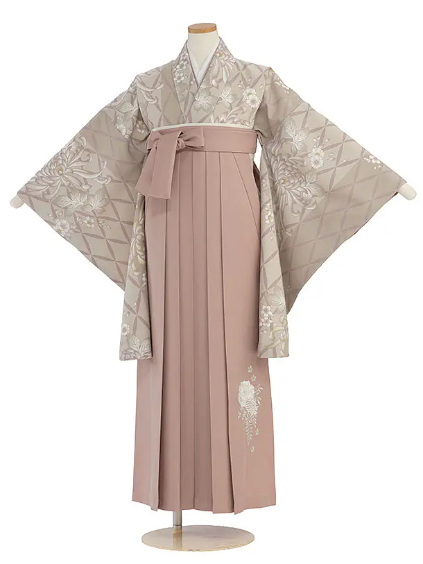 小学生卒業式かんたん袴（女の子）A115 ベージュ菊七宝つなぎ／ピンクベージュ袴