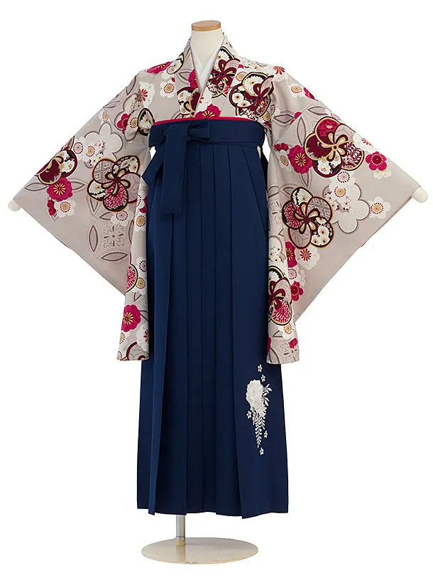 小学生卒業式かんたん袴（女の子）A121 グレージュ 華七宝／紺袴