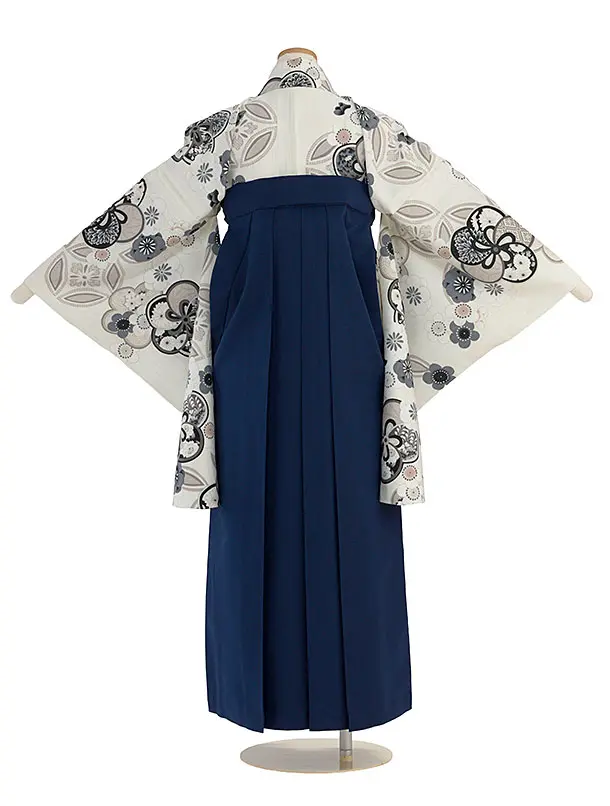 小学生卒業式かんたん袴（女の子）A122 オフホワイト 華七宝／紺袴