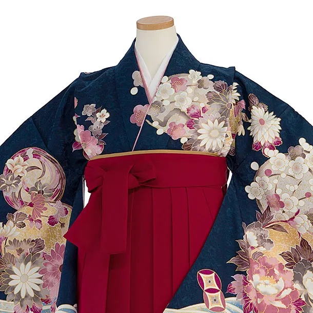 小学生卒業式かんたん袴（女の子）A125 紺 梅牡丹／赤袴
