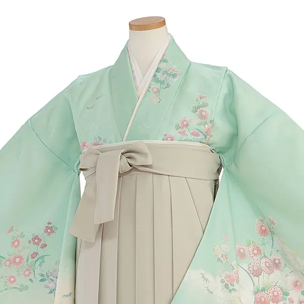 小学生卒業式かんたん袴（女の子）A135 緑 四季花／ベージュ袴