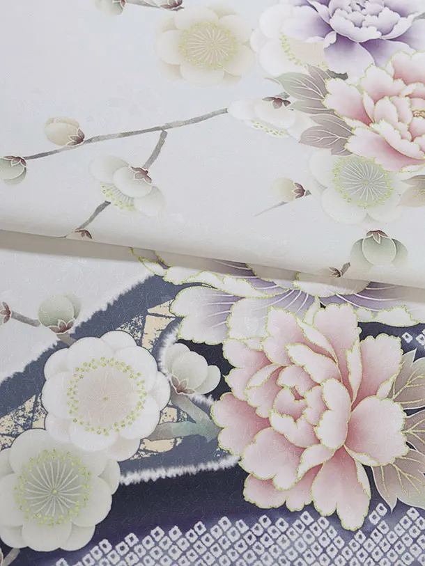 小学生卒業式かんたん袴（女の子）A143 淡グレー鹿の子梅牡丹／ピンクベージュ袴