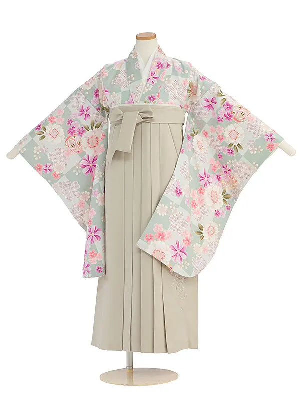 小学生卒業式かんたん袴（女の子）A162 薄緑 桜市松／ベージュ袴