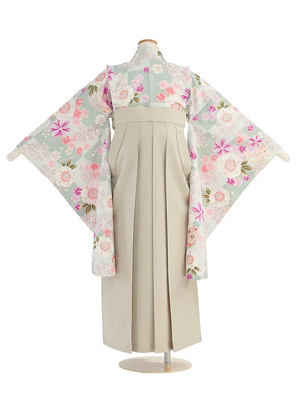 小学生卒業式かんたん袴（女の子）A162 薄緑 桜市松／ベージュ袴