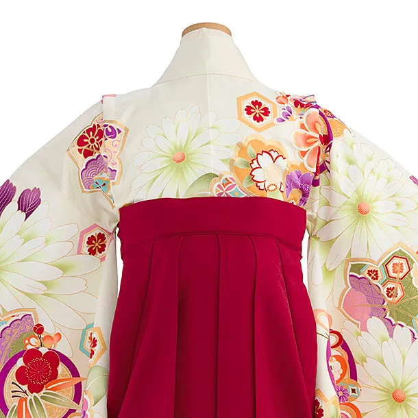 小学生卒業式かんたん袴（女の子）A169 オフホワイト 椿楓／赤袴