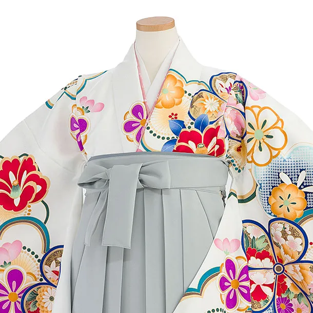 小学生卒業式かんたん袴（女の子）A170 白 花華／ブルーグレー袴