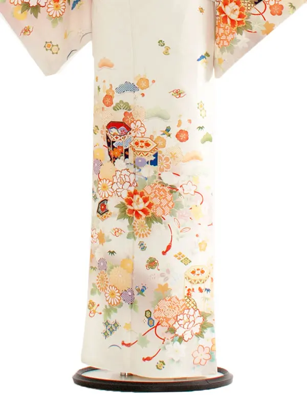 訪問着 228 クリーム/貝桶に牡丹