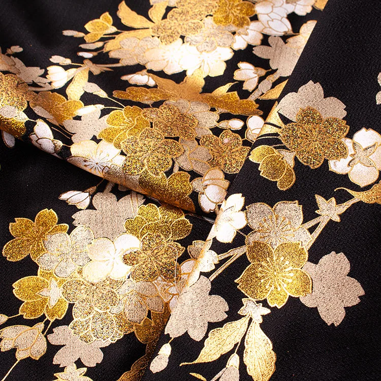 男性用袴 黒地 金彩 桜 /7C33