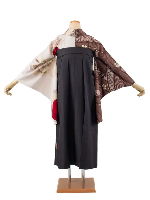 卒業袴レンタル二尺袖 JAPAN STYLE 茶白片身替り梅椿×黒 2071