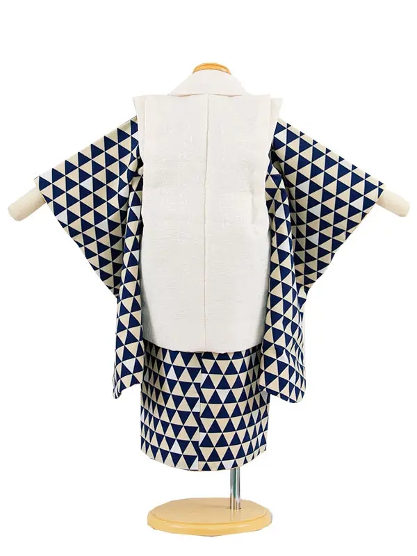 七五三レンタル （2歳男児被布）2137 アイボリー うろこ柄