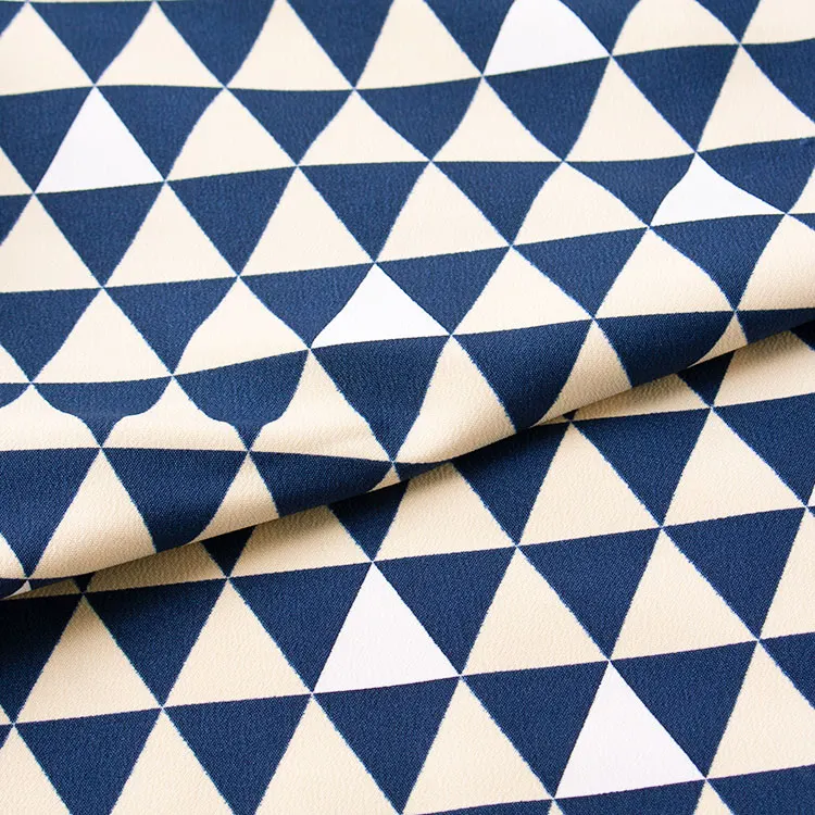 七五三レンタル （2歳男児被布）2137 アイボリー うろこ柄