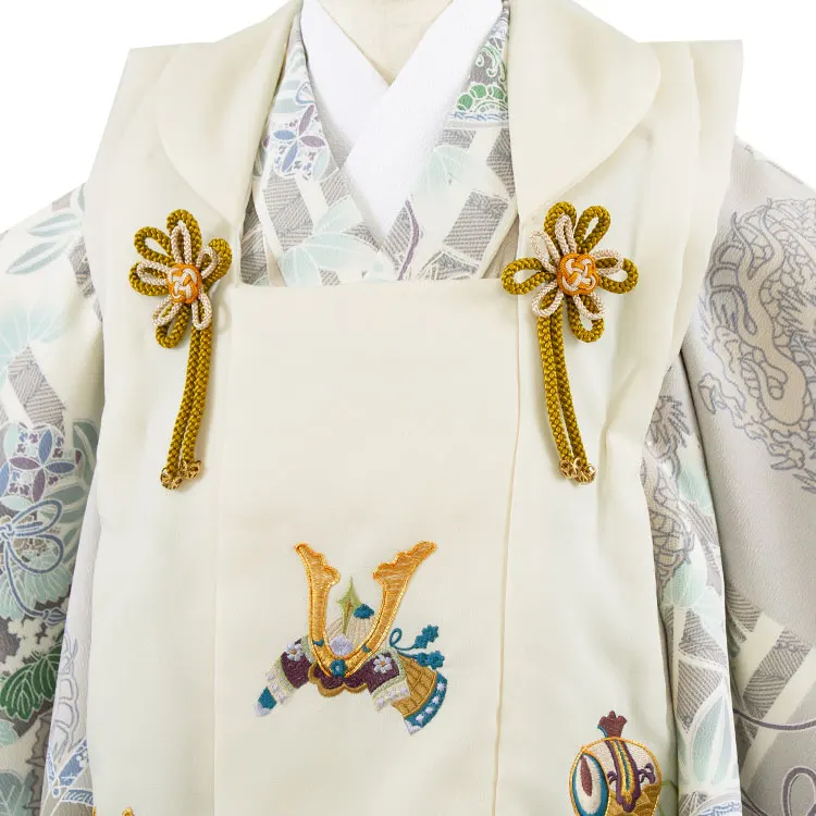 七五三レンタル （3歳男児被布）3A33 式部浪漫 薄グレー 兜 軍配に龍