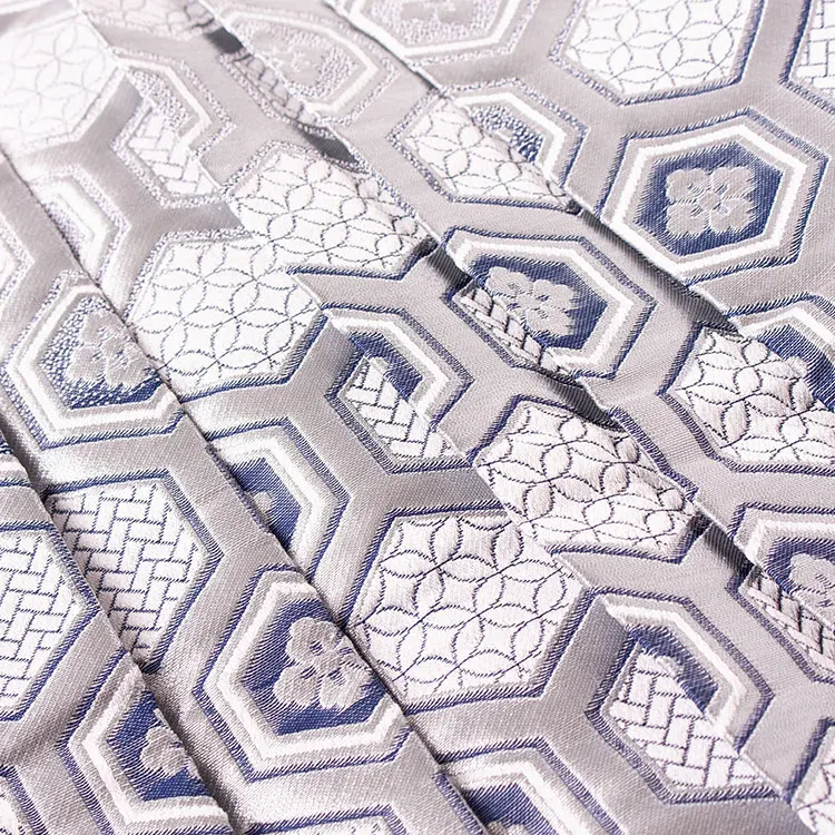 【正絹】かんたん七五三 （5歳,6歳男袴）8054 白地 絞り 鷹 松 吉祥文様