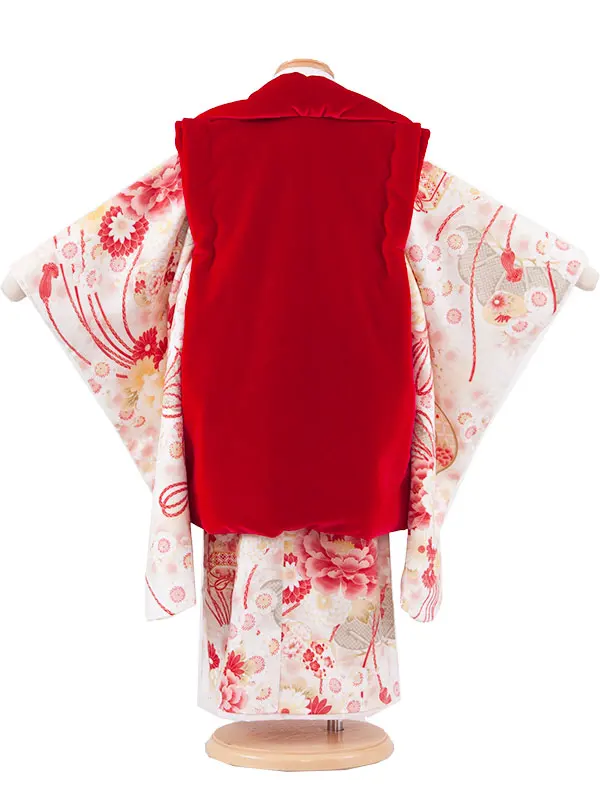 七五三レンタル （3歳女児被布）3592 華徒然 薄アイボリー 牡丹 貝桶 松