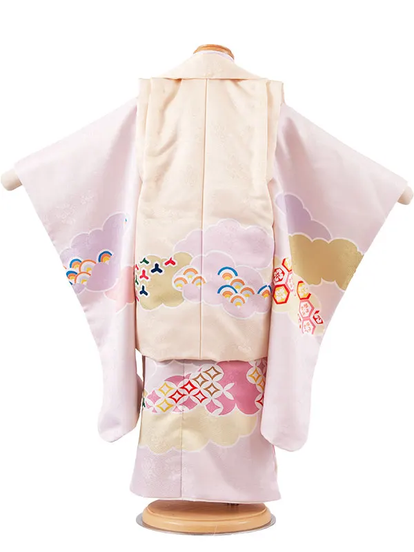 七五三レンタル （3歳女児被布）3653 ライトベージュ×薄ピンク 雲取り