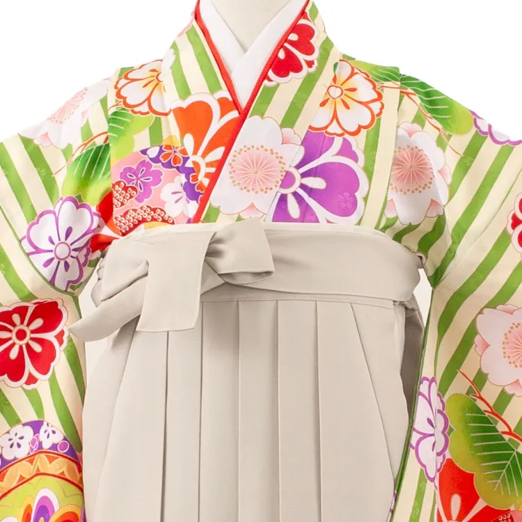 小学校卒業式かんたん袴（女の子） 黄緑×クリーム ストライプ 桜 A016