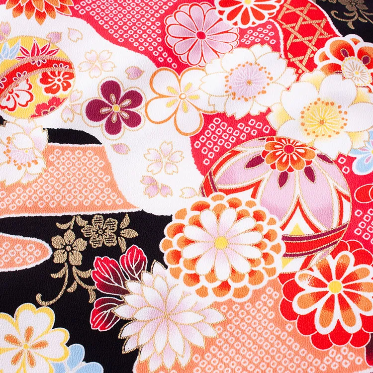 ジュニア着物 黒地 絞り調 四季の花々 C001