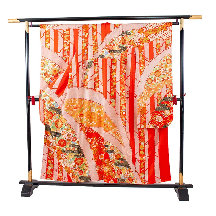 【正絹】ジュニア着物 朱色 花々 古典柄 C003