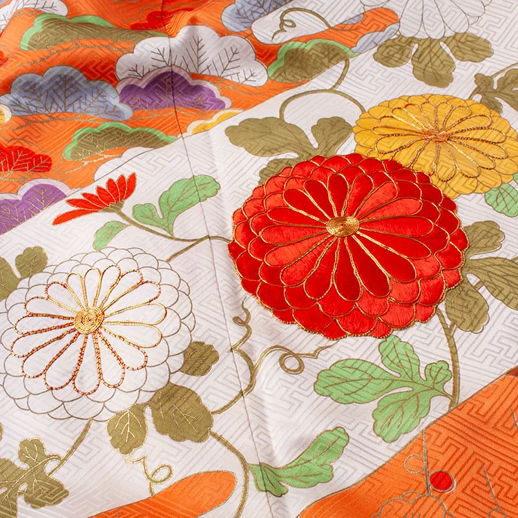 【正絹】ジュニア着物 朱色 豪華 花々 C004