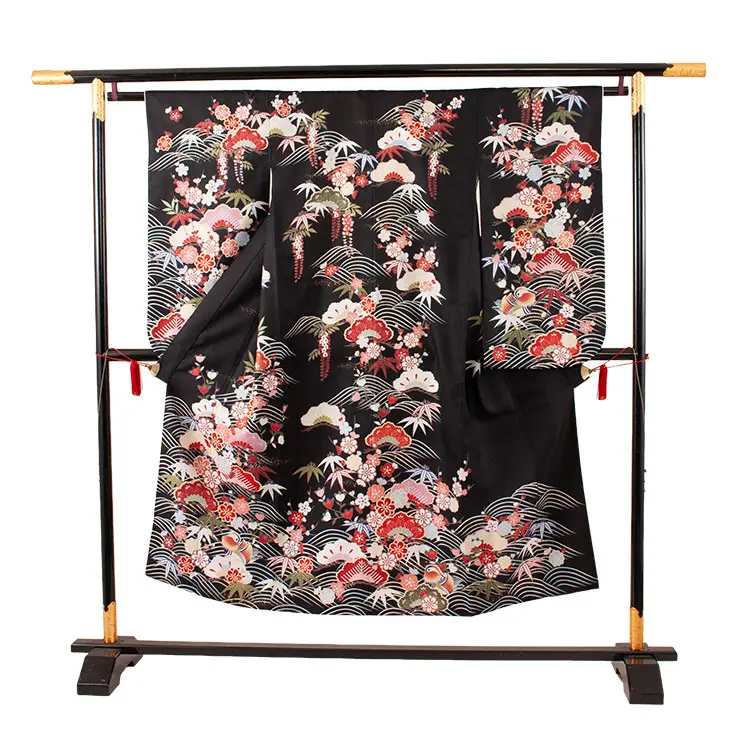 ジュニア着物 黒地 松竹梅 C011