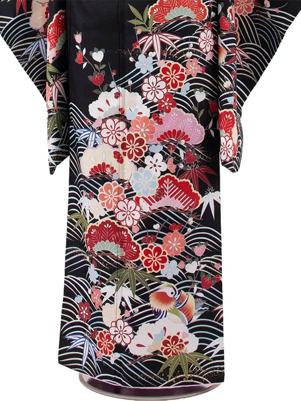 ジュニア着物 黒地 松竹梅 C011