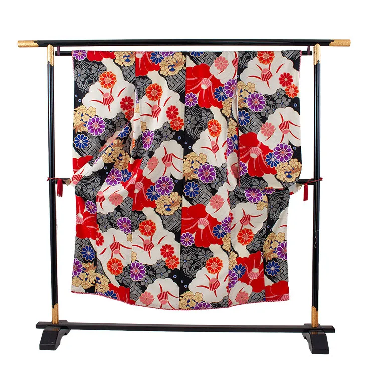 ジュニア着物 黒地 絞り調 椿 C017