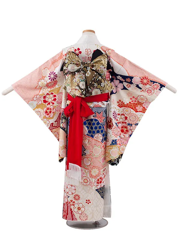 ジュニア着物 白地 しぼり調 桜 牡丹 C022