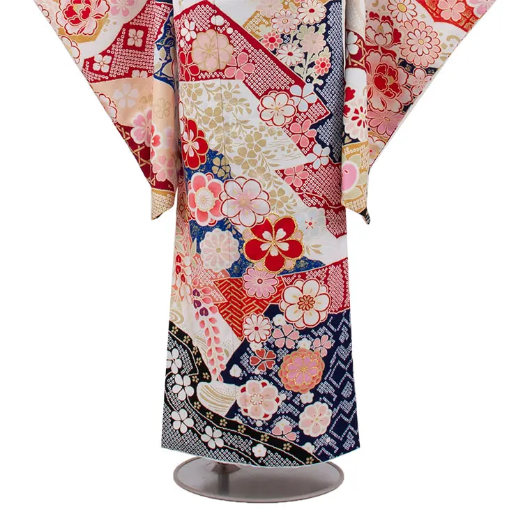 ジュニア着物 白地 しぼり調 桜 牡丹 C022