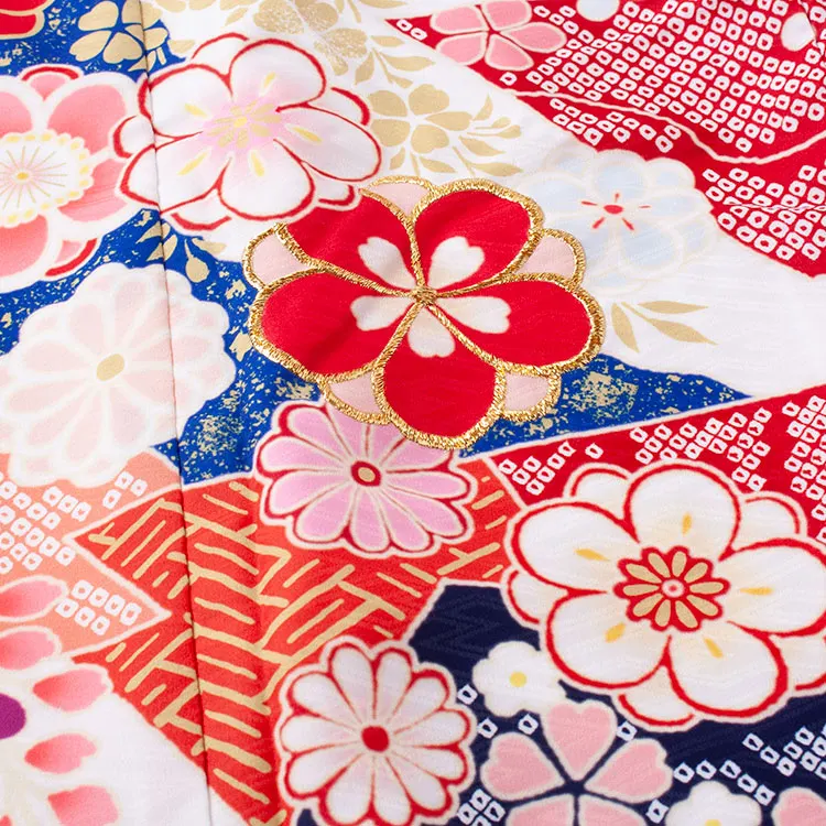 ジュニア着物 白地 しぼり調 桜 牡丹 C022