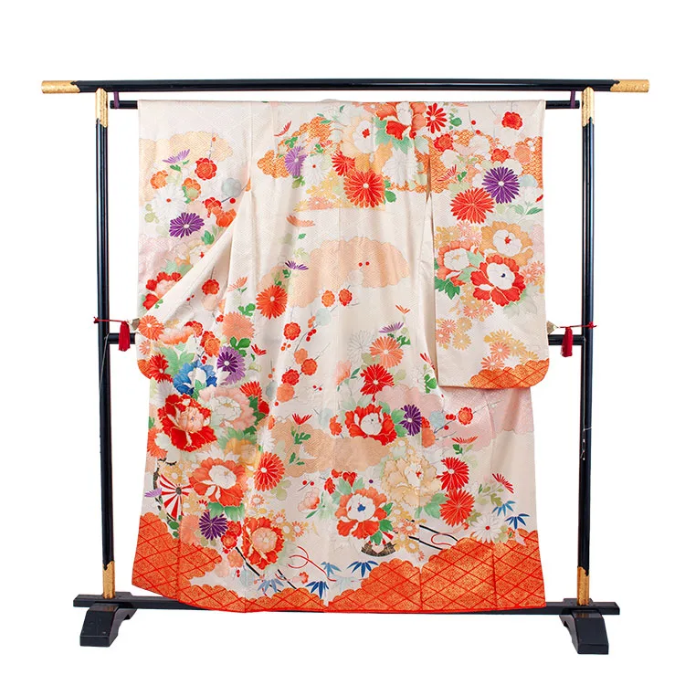 【正絹】ジュニア着物 エクルベージュ 菊に牡丹 D001