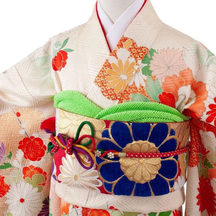 【正絹】ジュニア着物 エクルベージュ 菊に牡丹 D001